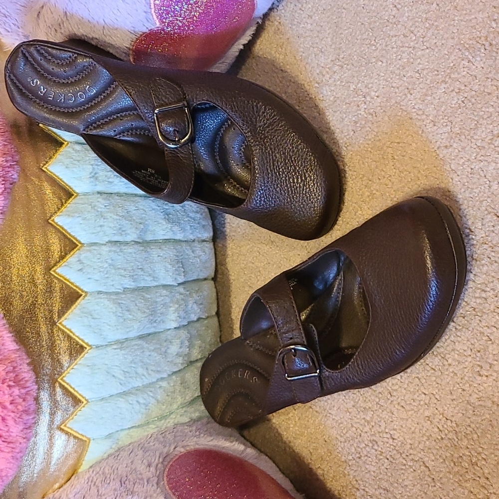 Dockers brown pebbled leather Mary Jane slides mules clogs comfort 2" heel 8